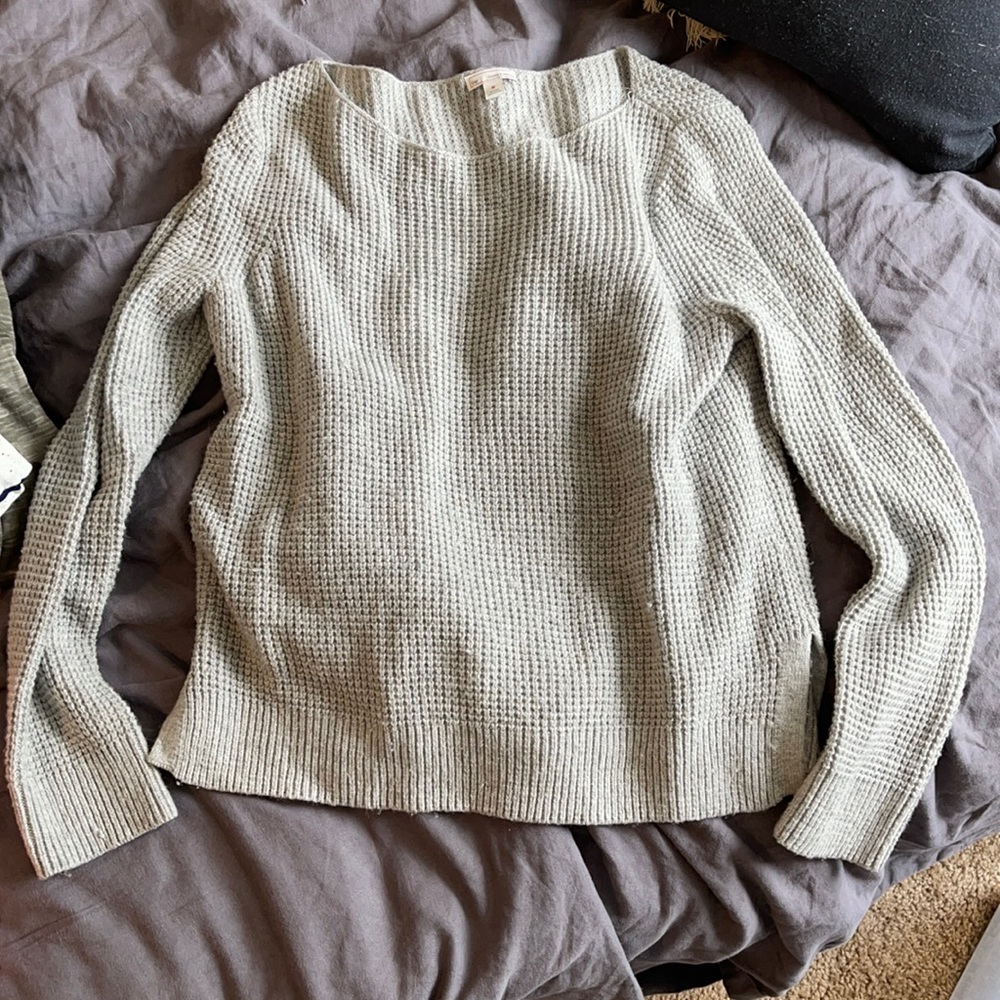 Gray sweater